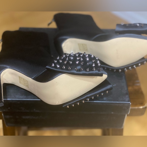 Bow Statement Boots by Pink Elephant - Picture 10 of 10